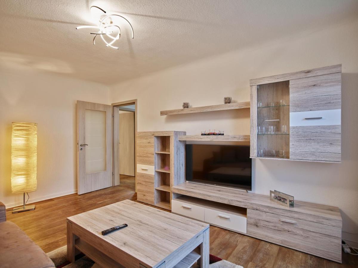 Gaeste- Und Ferienwohnung In Der Sportstadt Риза Экстерьер фото
